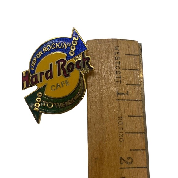 2 Hard Rock Cafe Collectors Pin 2000 Millennium Keep on Rockin - Picture 4 of 5